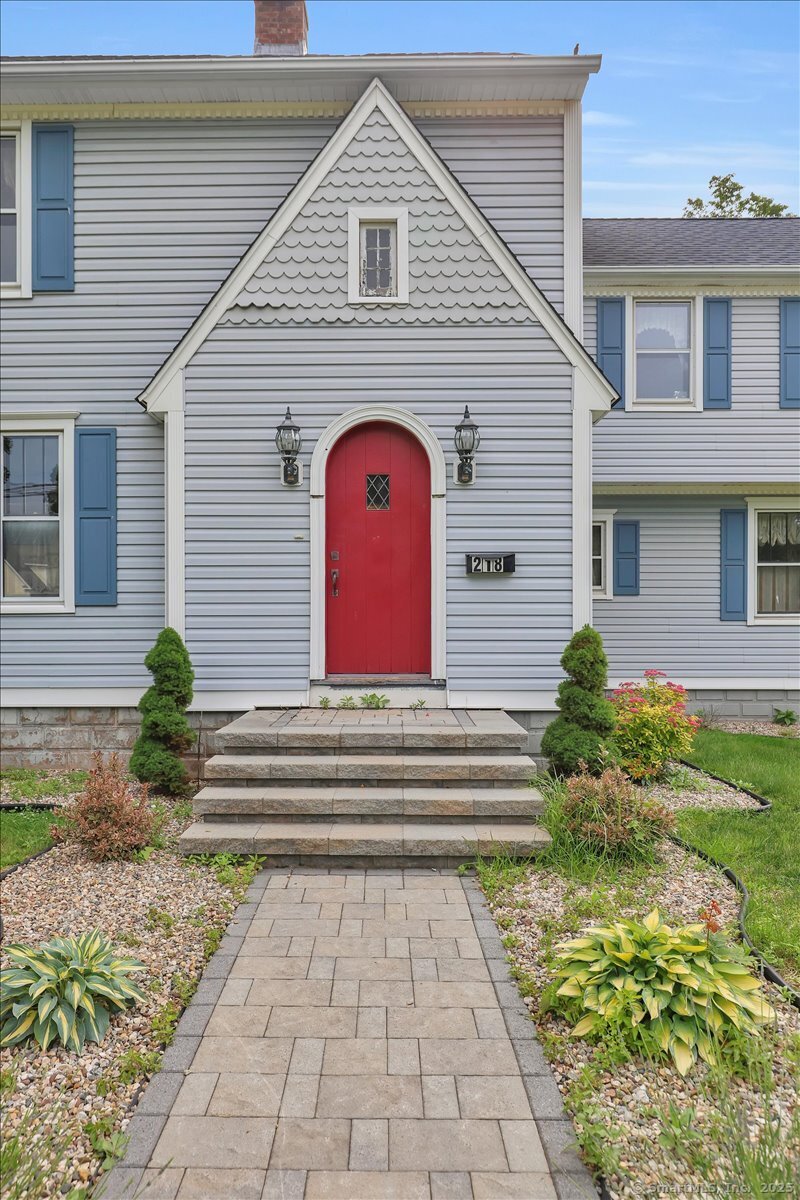 218 Meriden Avenue