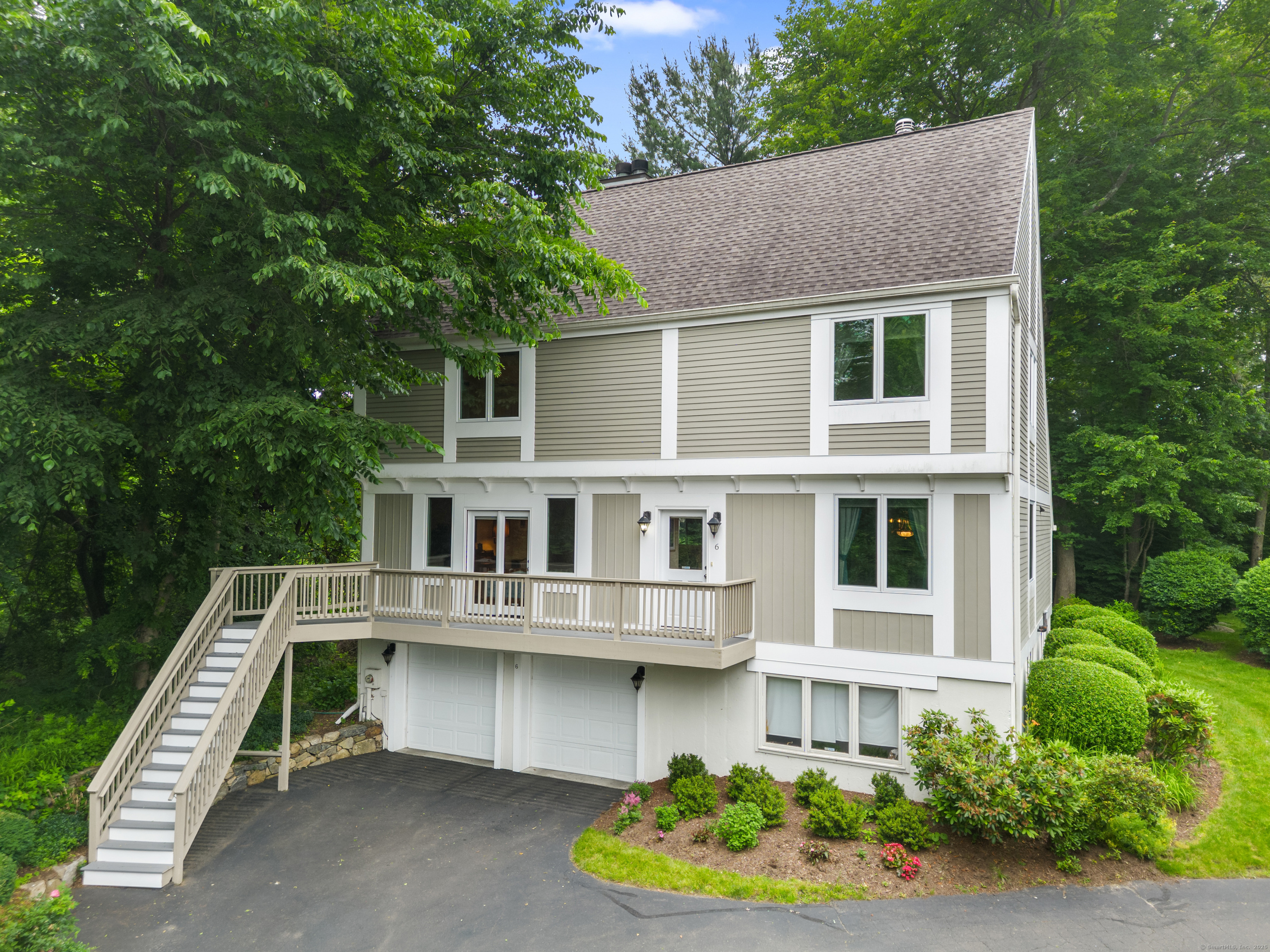 Property for Sale at Richards Avenue Apt 6, Norwalk, Connecticut - Bedrooms: 3 
Bathrooms: 3 
Rooms: 7  - $775,000