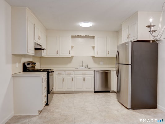 54 OAK ST APT 13, MIDDLETOWN, CT 06457 - Image db1b256fb57a10a88762048fc8d2b5ee/2053054049