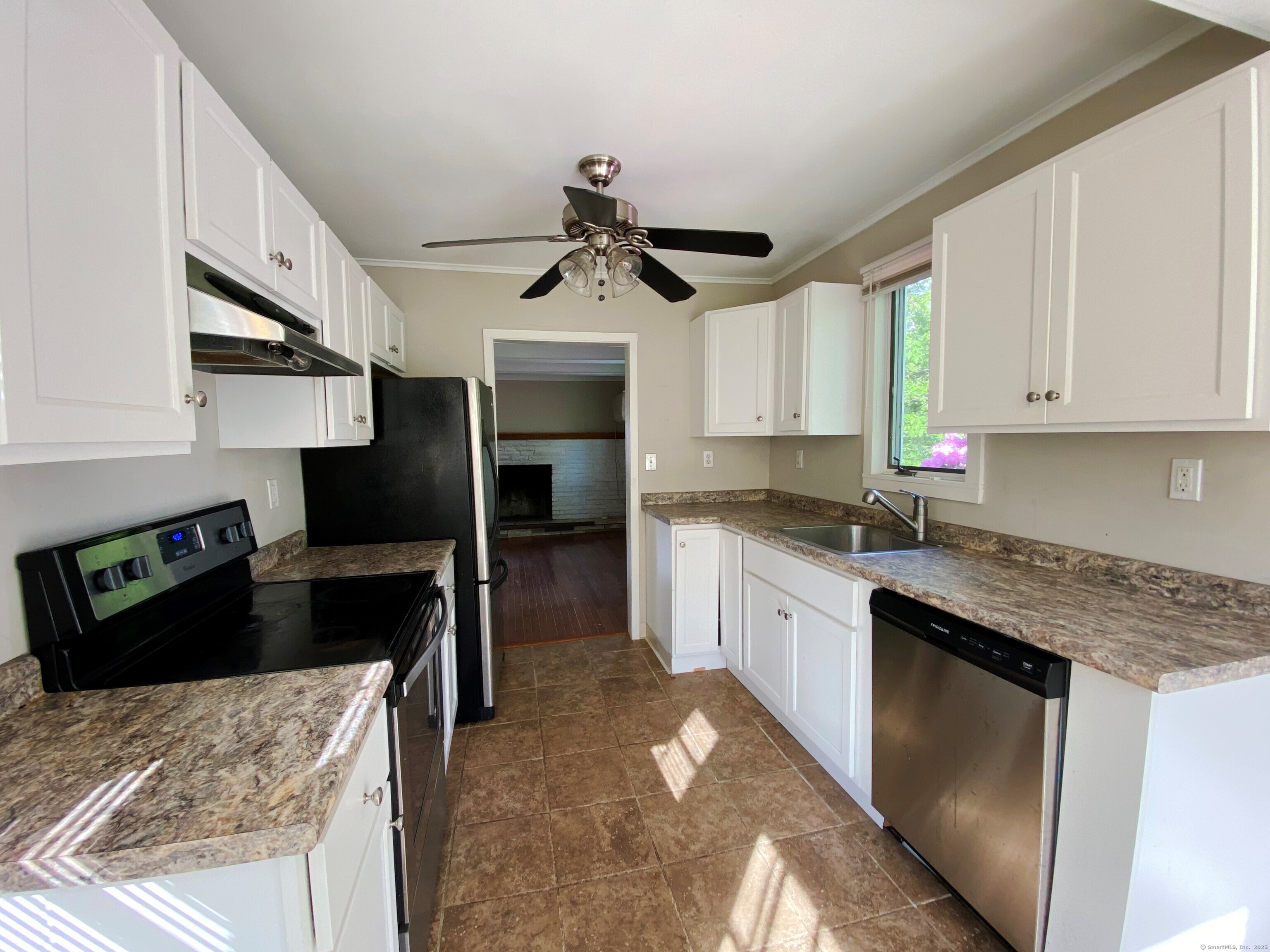 33 Lakewood Road, East Hampton, Connecticut image 7