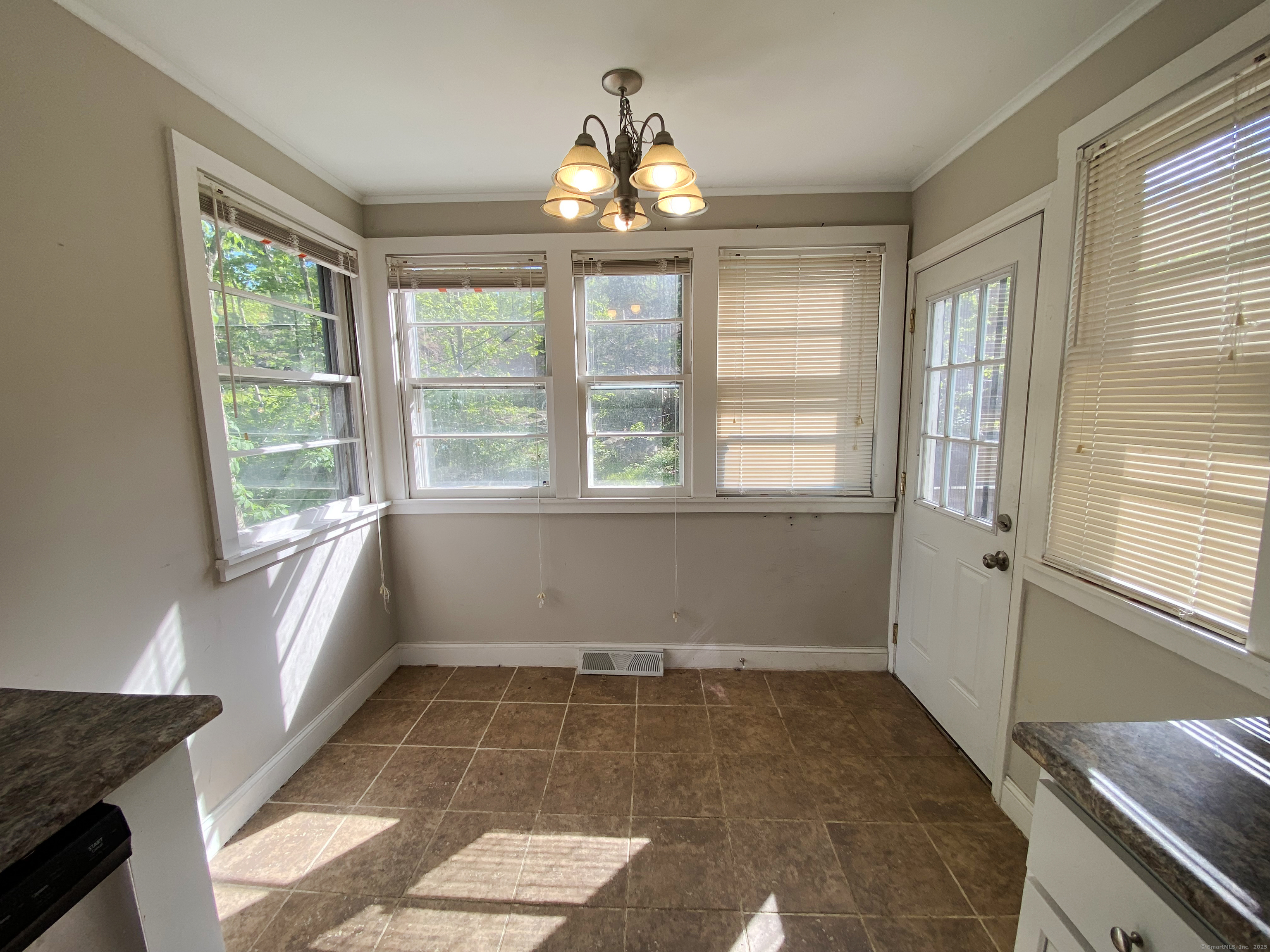 33 Lakewood Road, East Hampton, Connecticut image 8