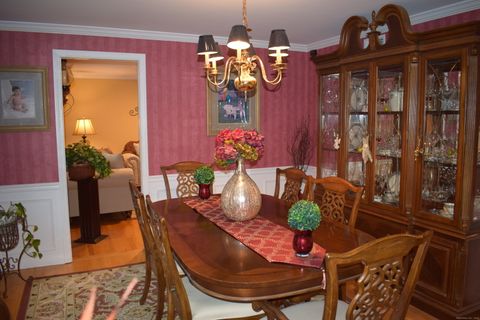 Tiny photo for 4 Tanglewood Drive, Avon, CT 06001 (MLS # 24142636)