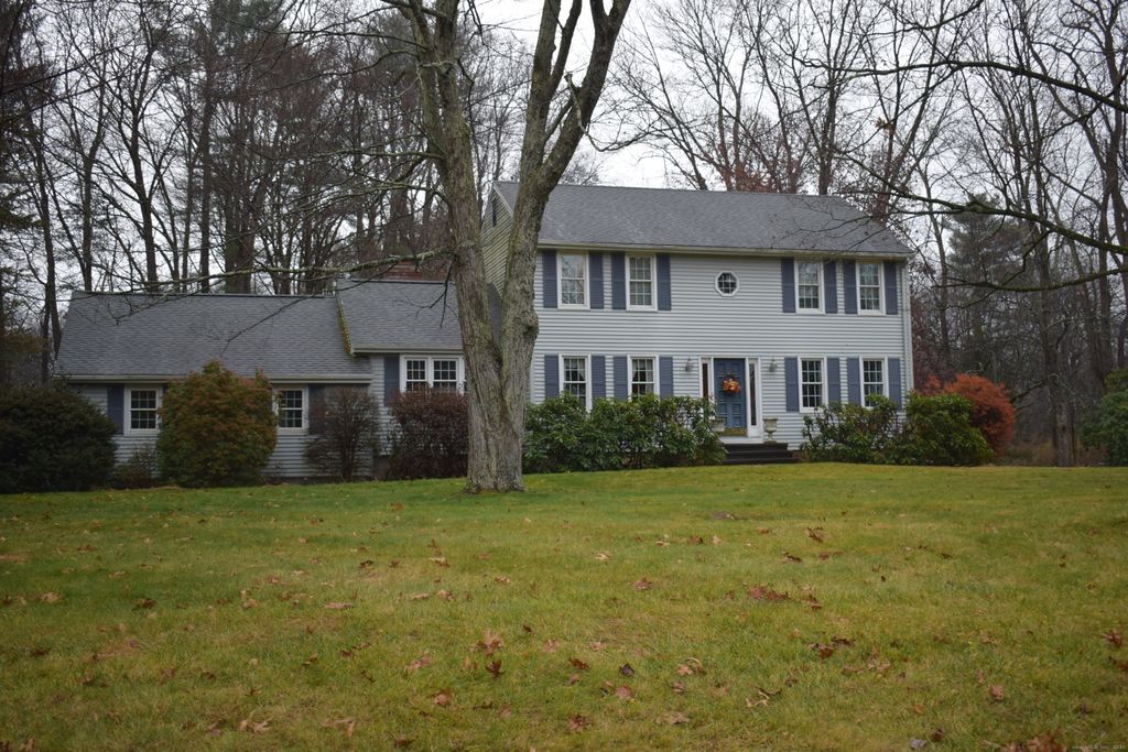 Photo of 4 Tanglewood Drive, Avon, CT 06001 (MLS # 24142636)