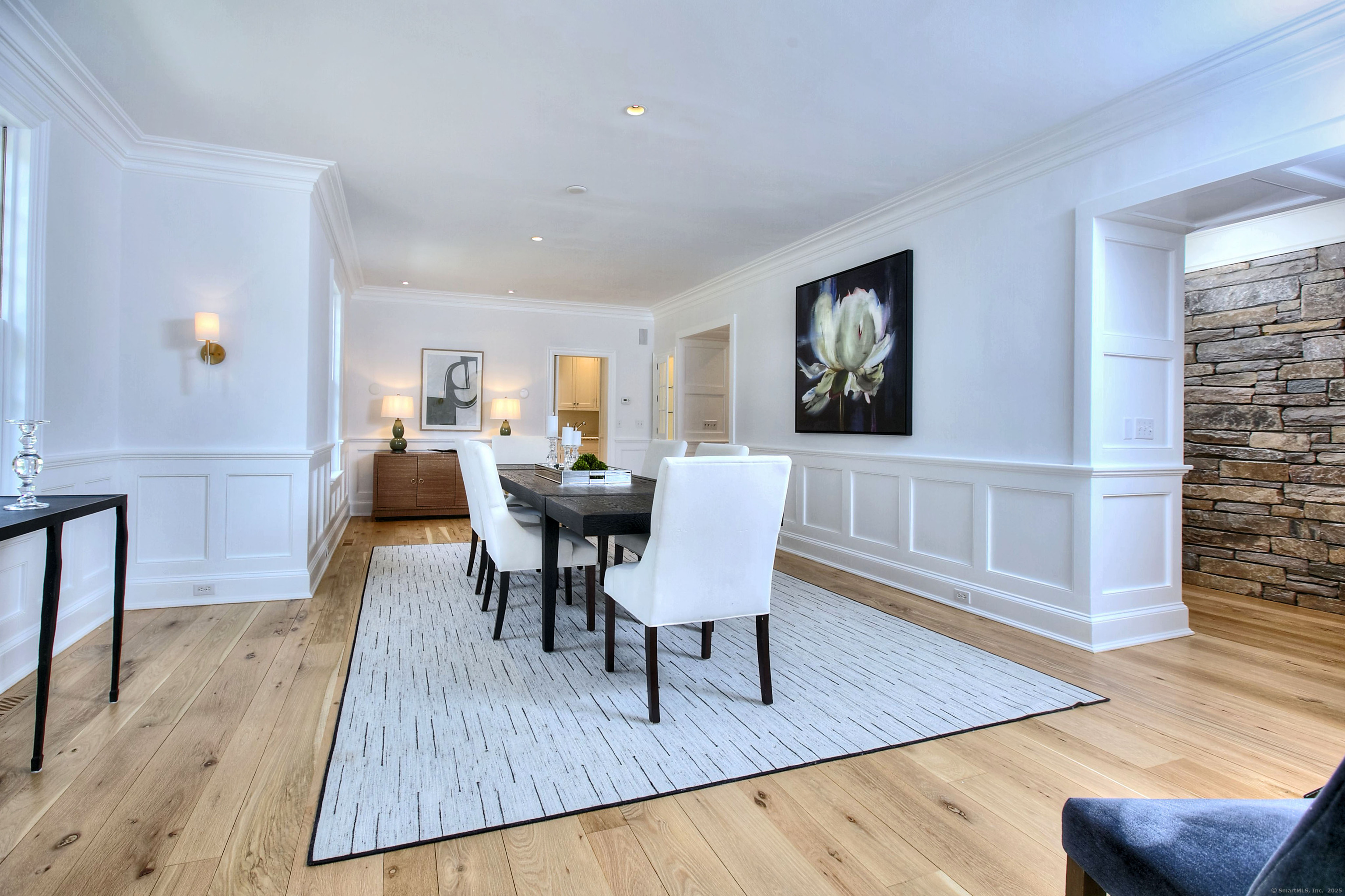 14 Mayflower Parkway