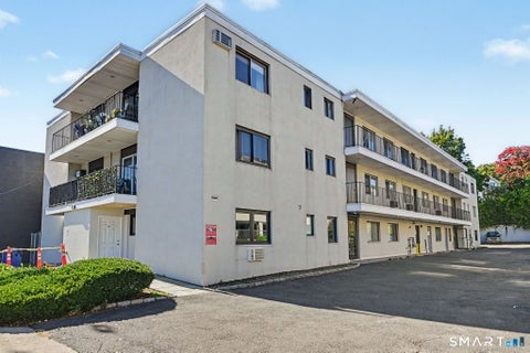 Photo of 900 Hope Street #3B, Stamford, CT 06907 (MLS # 24215355)