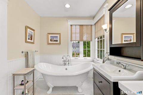 Tiny photo for 382 Yale Avenue, New Haven, CT 06515 (MLS # 24204405)