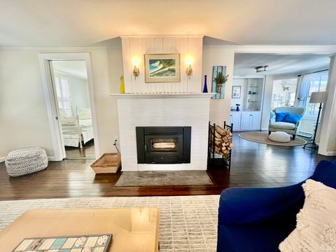 Tiny photo for 9 Madison Avenue, Madison, CT 06443 (MLS # 24156885)