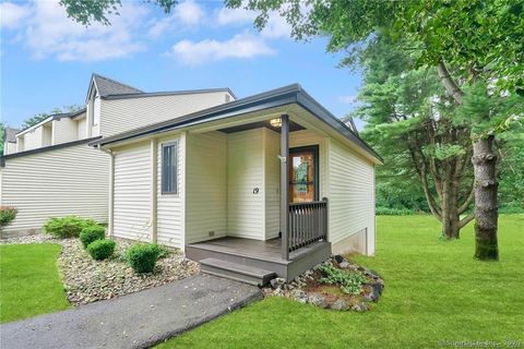 Photo of 19 Simsbury Landing #19, Simsbury, CT 06070 (MLS # 24136717)