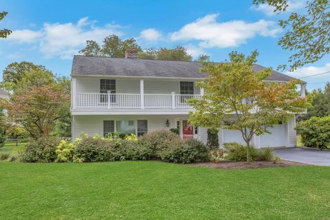 12 Lincoln Drive New Canaan CT 06840