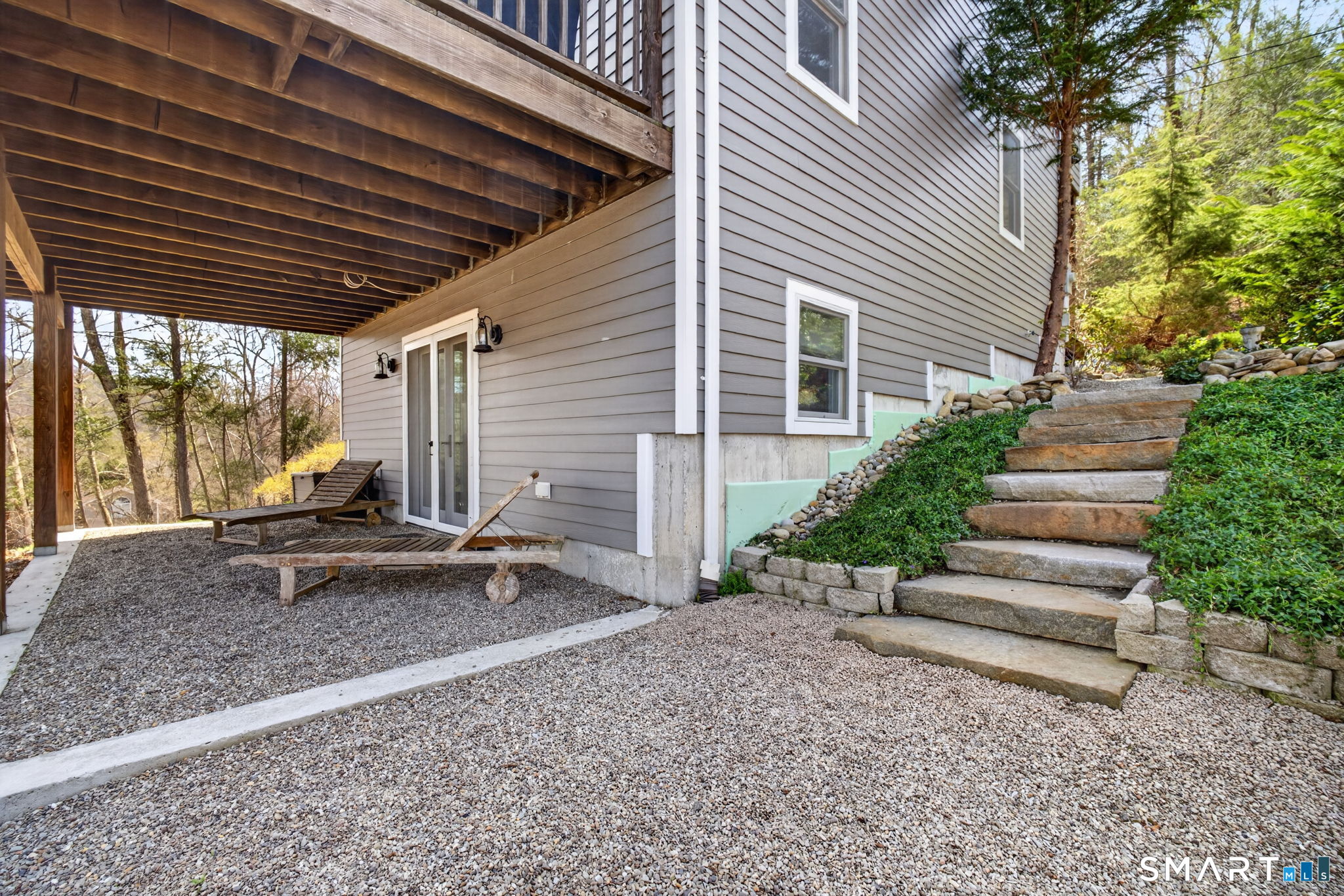 145 Lakeview Terrace