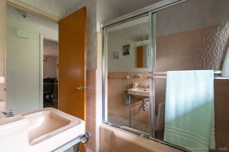 60 Ridge Road, Bristol, Connecticut image 20