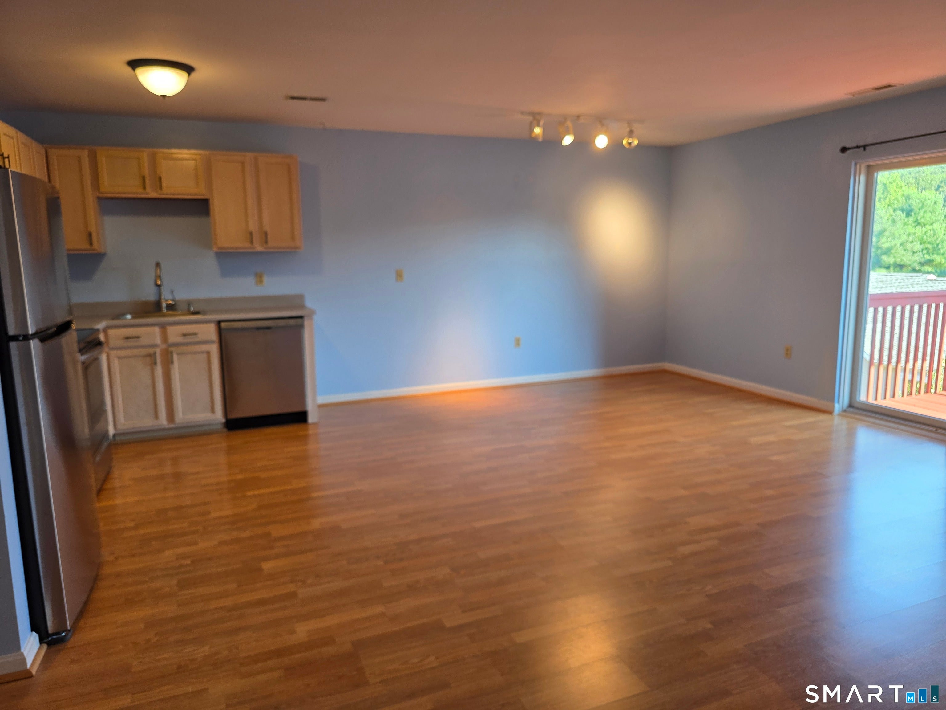 310 Boston Post Road 26