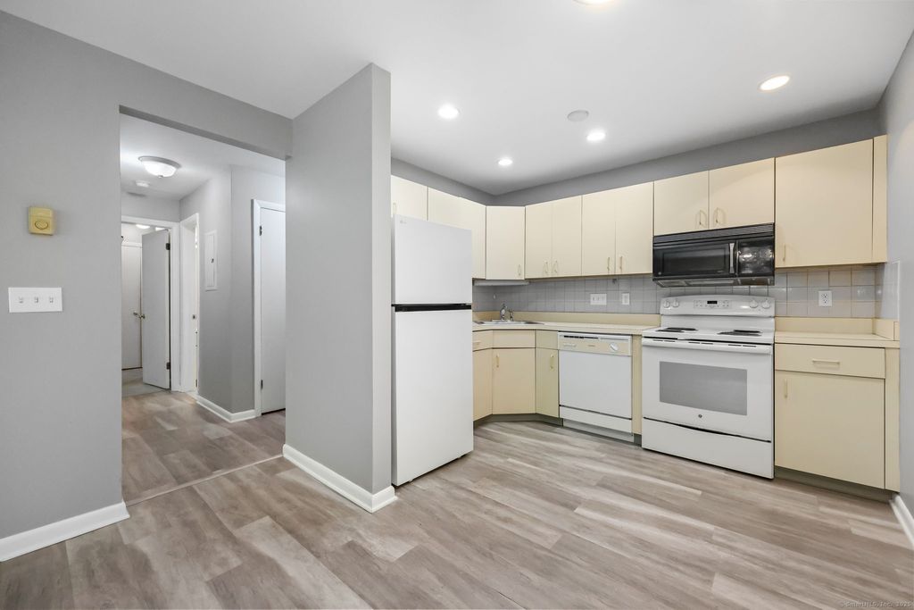 Photo of 47 Cedar Street #APT 1, Norwalk, CT 06854 (MLS # 24129048)