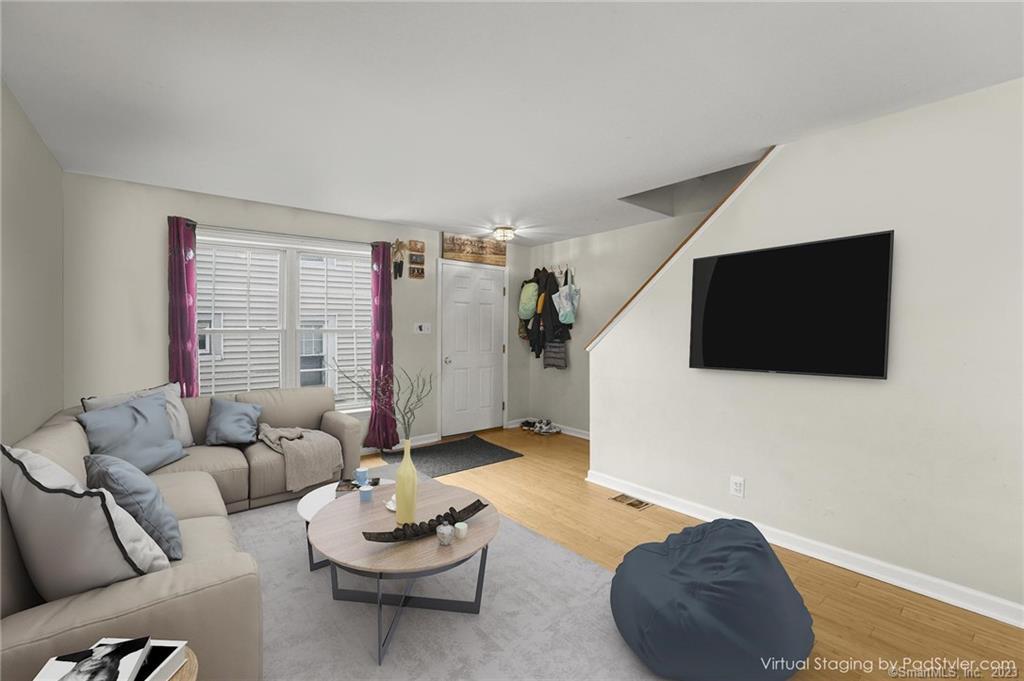 Photo 5 of 22 of 26 Alden Street A+B townhome