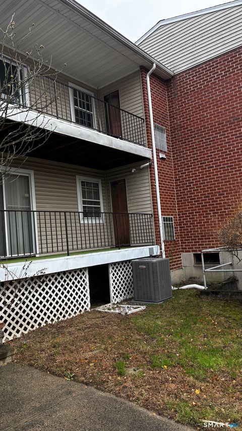 Tiny photo for 50 Greenhouse Road #33C, Bridgeport, CT 06606 (MLS # 24144411)