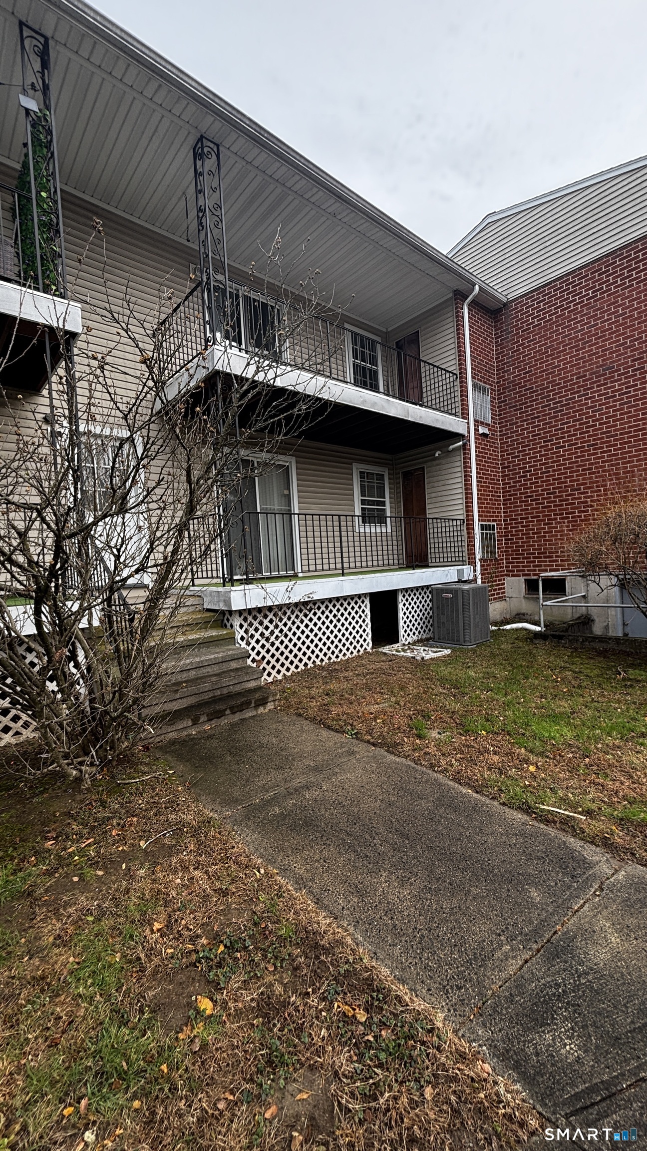 50 Greenhouse Road 33C