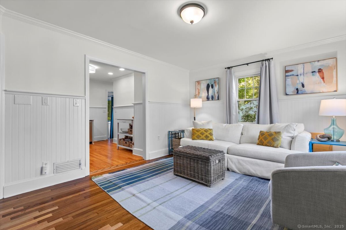 34 Strathmore Road, West Haven, Connecticut image 9