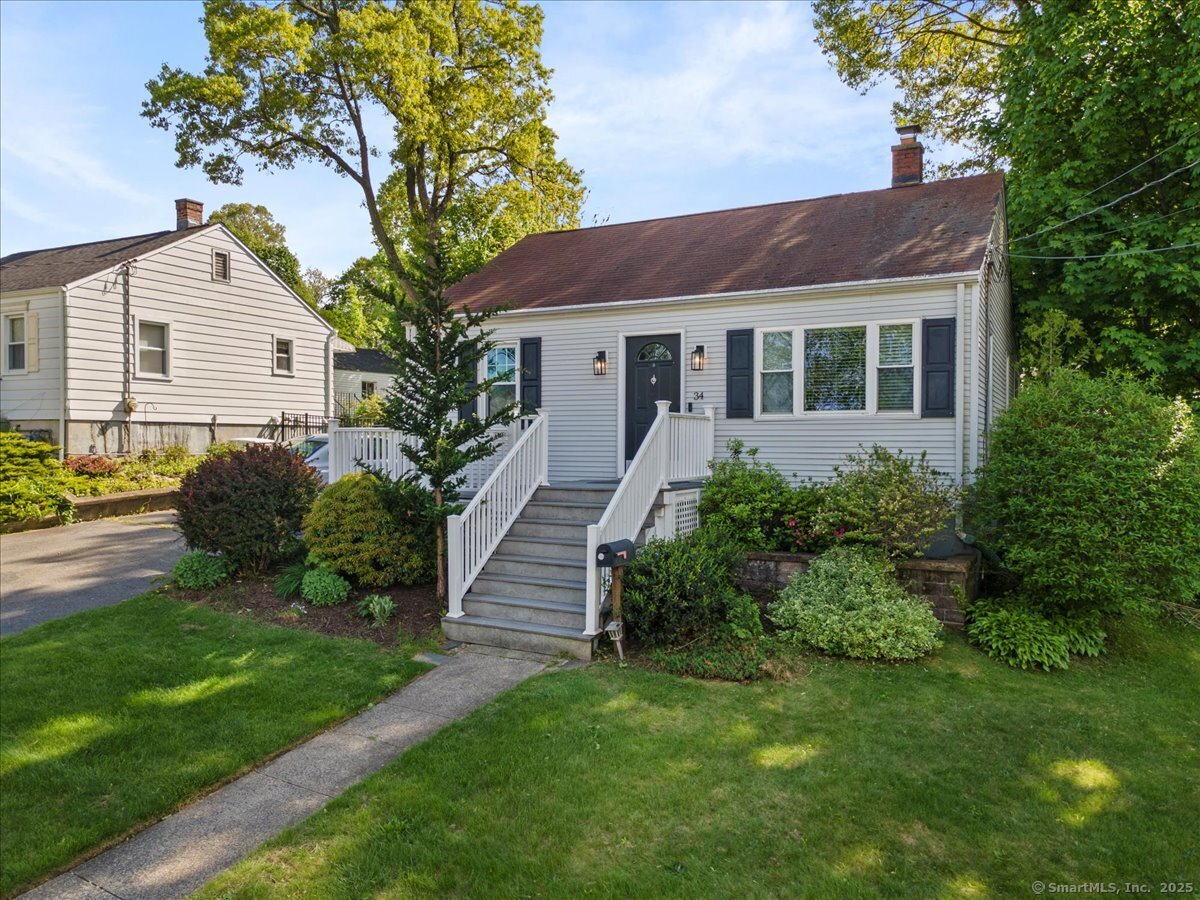 34 Strathmore Road, West Haven, Connecticut image 3