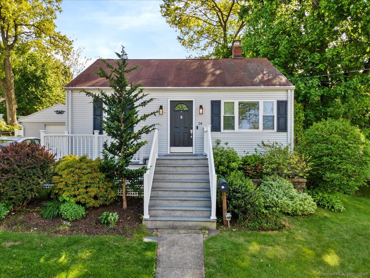 34 Strathmore Road, West Haven, Connecticut image 1