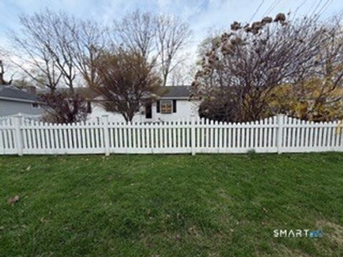 Tiny photo for 28 Hearthstone Court, Stamford, CT 06902 (MLS # 24168367)