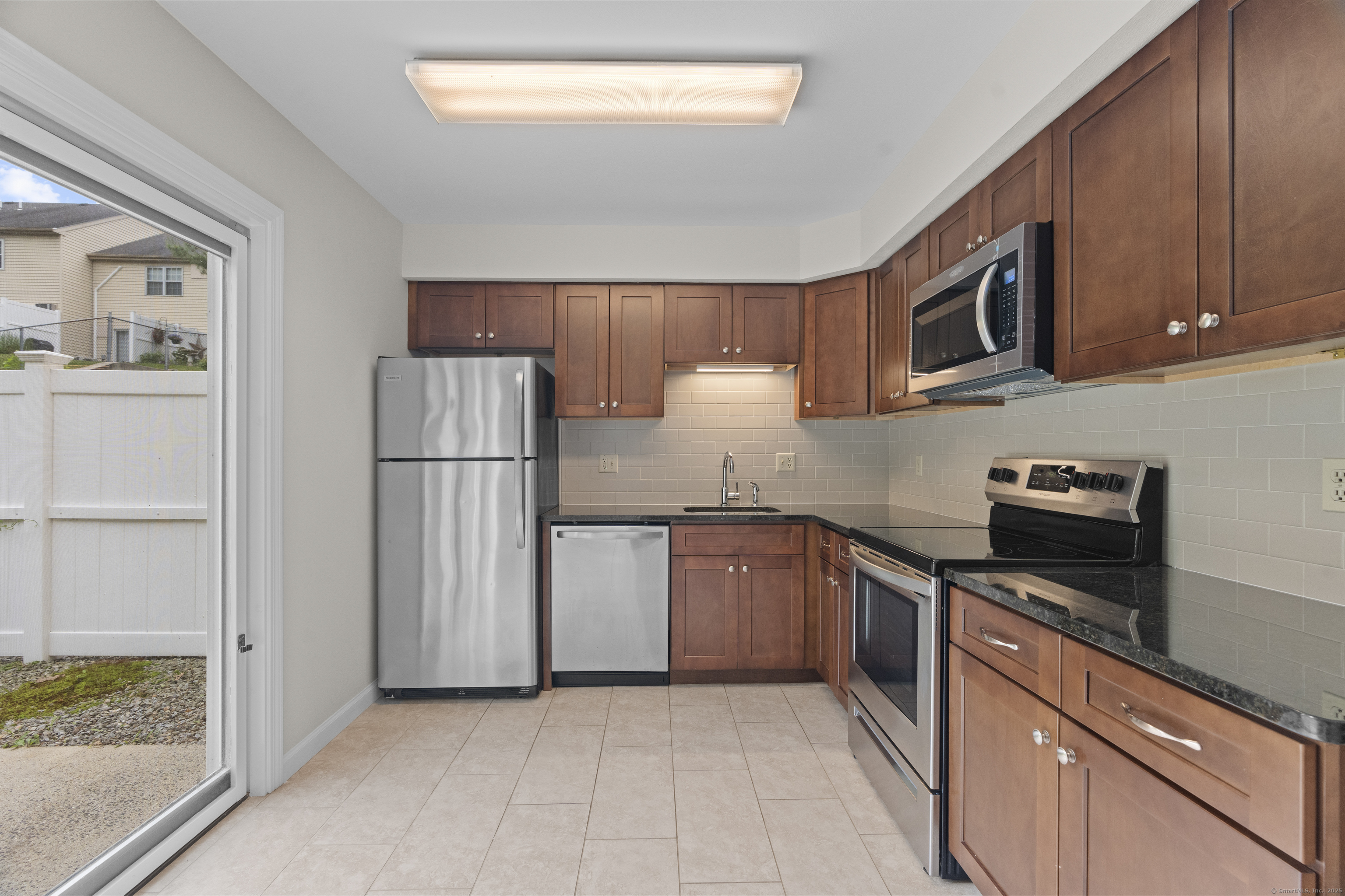 28 Brantwood Drive #28, Madison, Connecticut image 8