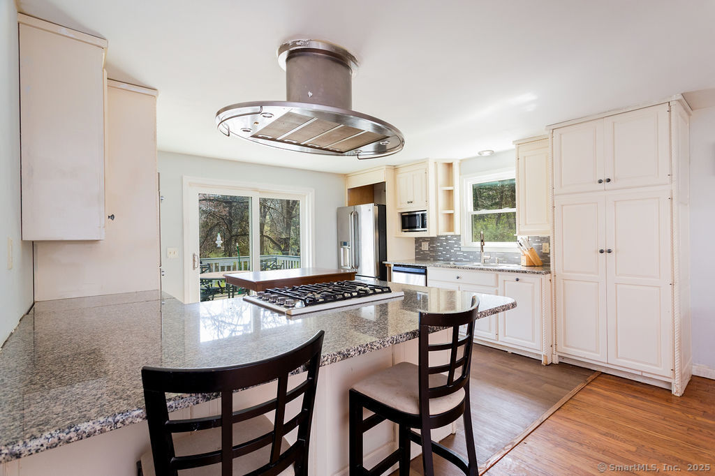 38 Black Bridge Road, Newtown, Connecticut image 12