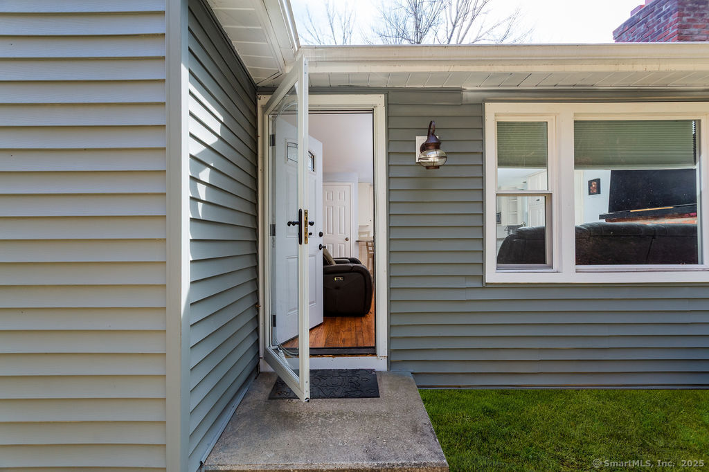 38 Black Bridge Road, Newtown, Connecticut image 3
