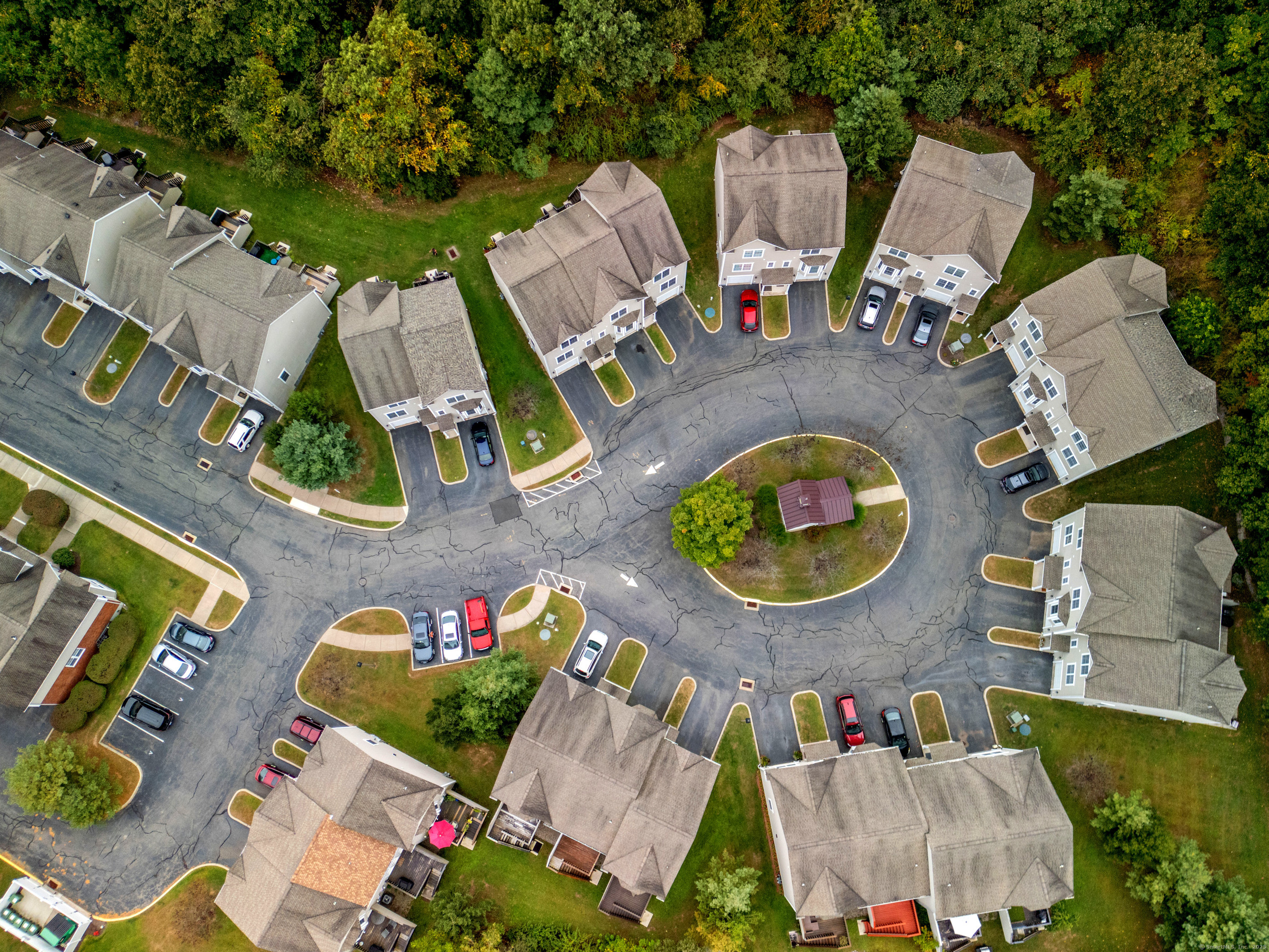 Meriden, Connecticut 06451, United States, 2 Bedrooms Bedrooms, ,3 BathroomsBathrooms,Residential,Active,240539