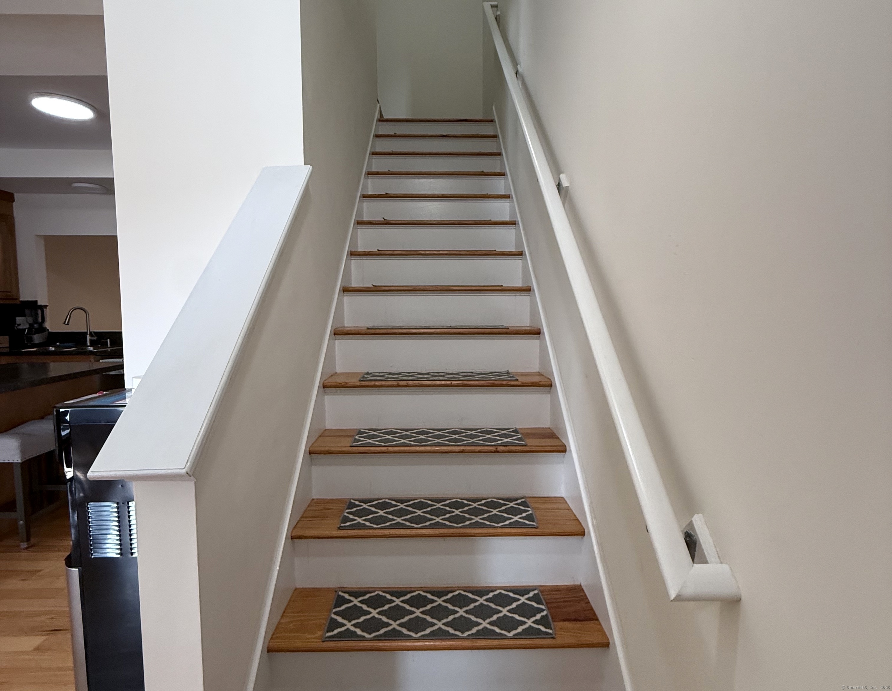 Meriden, Connecticut 06451, United States, 2 Bedrooms Bedrooms, ,3 BathroomsBathrooms,Residential,Active,240539