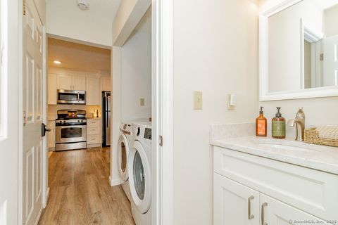 Tiny photo for 27 Deer Run Trail #17, Manchester, CT 06042 (MLS # 24134654)