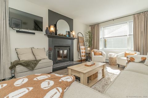 Tiny photo for 27 Deer Run Trail #17, Manchester, CT 06042 (MLS # 24134654)