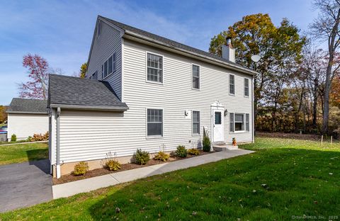 Photo of 27 Deer Run Trail #17, Manchester, CT 06042 (MLS # 24134654)
