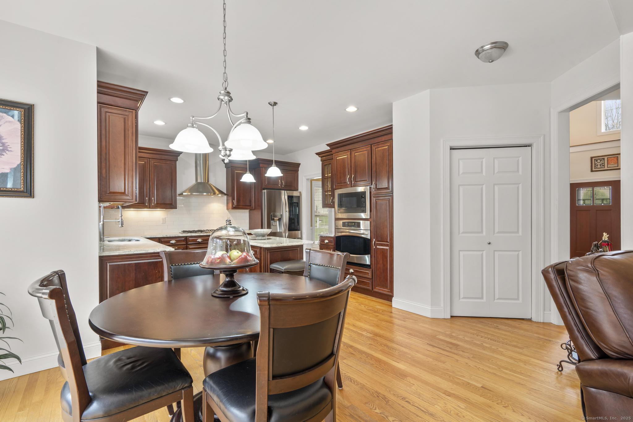 43 Holland View Drive, Southington, Connecticut image 11