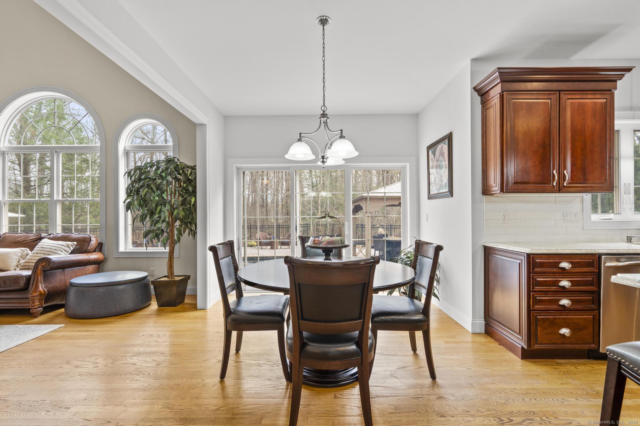 43 Holland View Drive, Southington, Connecticut image 8