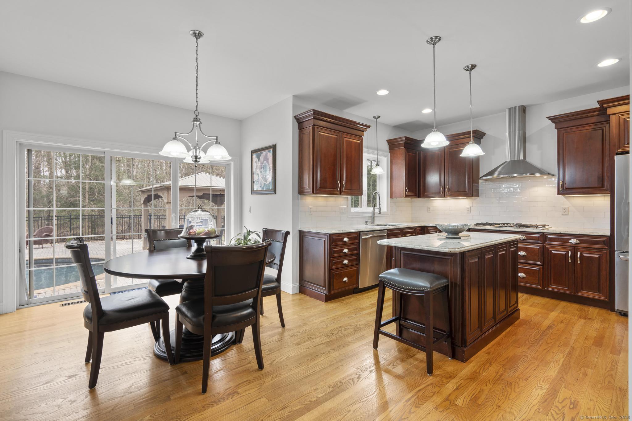 43 Holland View Drive, Southington, Connecticut image 12