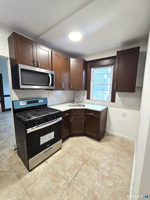 Multifamily For Rent - 203 Cooke Street<br/> Waterbury, CT 06710