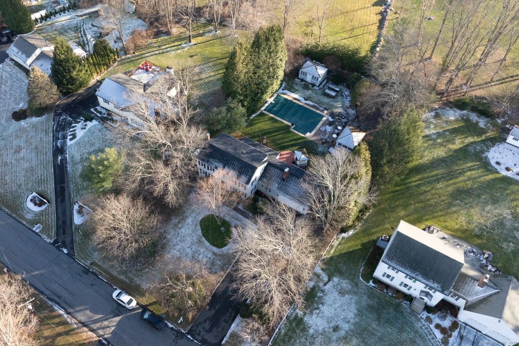 Photo of 51 Cross Road, Middlebury, CT 06762 (MLS # 24141874)