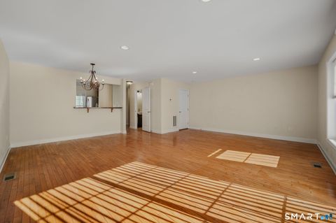 Tiny photo for 15 Freedom Way #105, East Lyme, CT 06357 (MLS # 24152376)