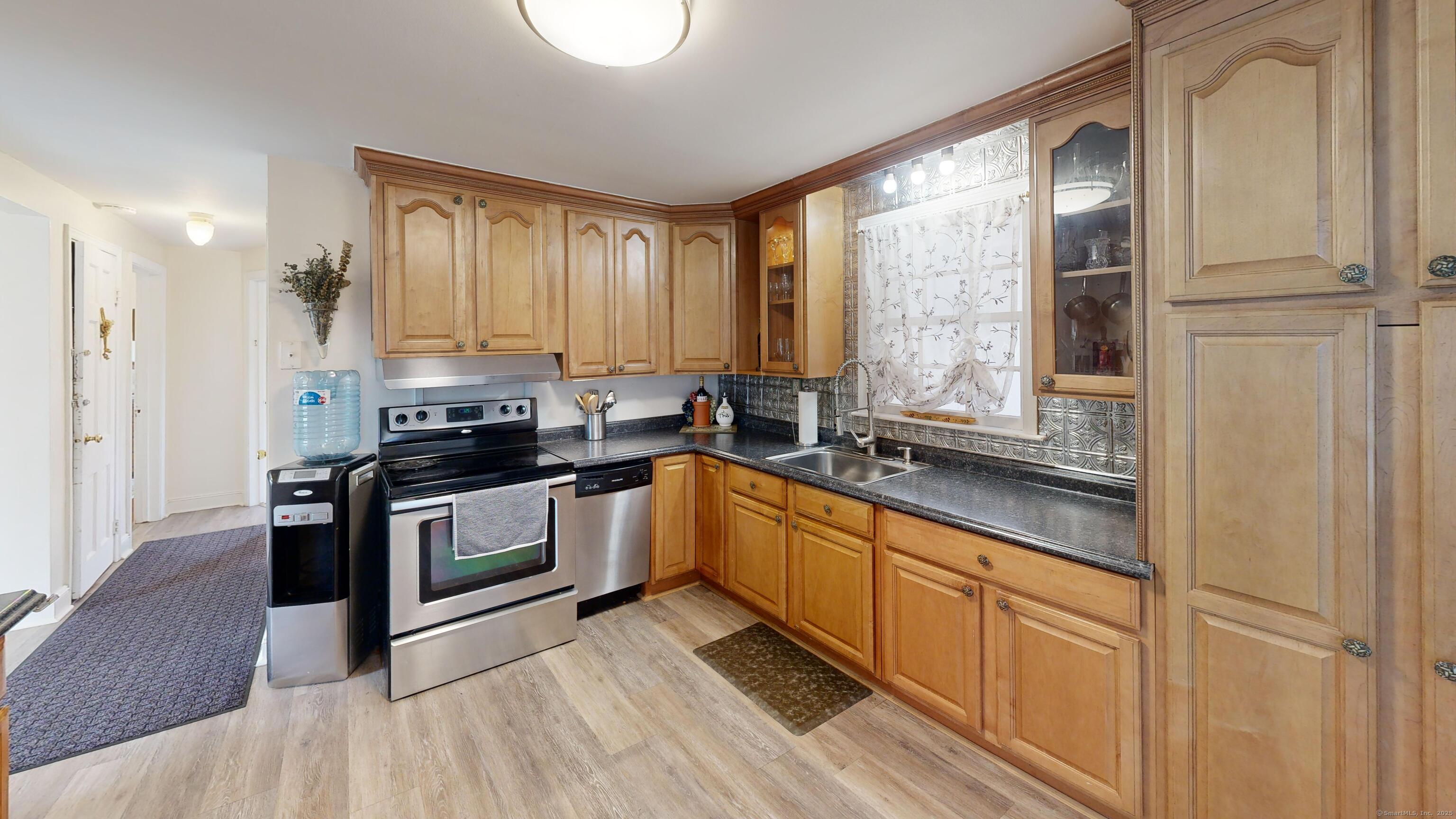 171 Maple Avenue, Meriden, Connecticut image 5