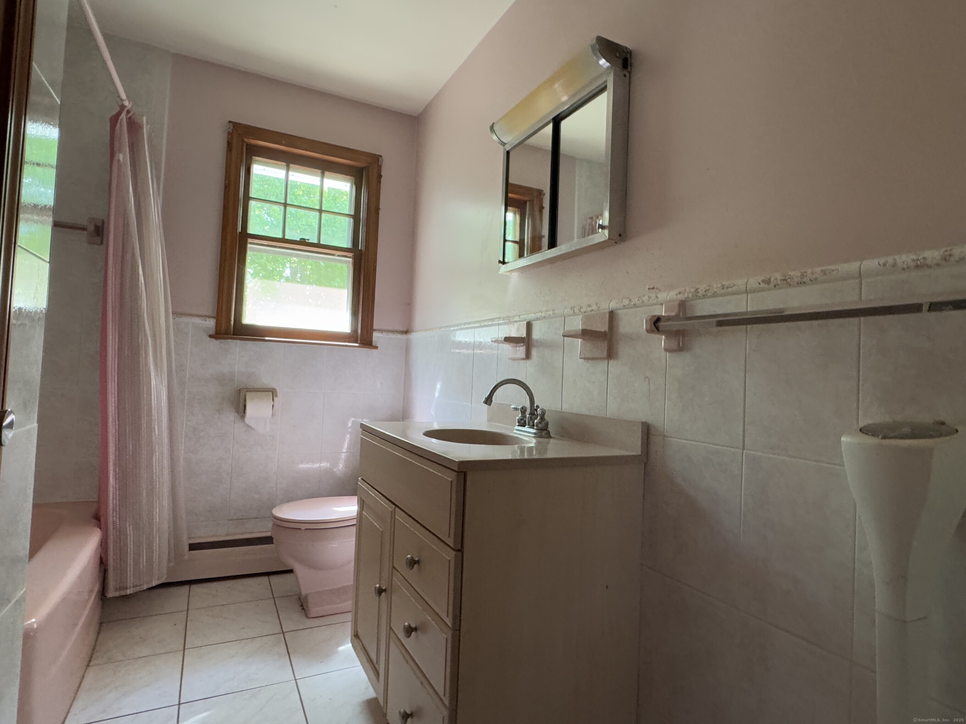 472 Strong Street, East Haven, Connecticut image 28