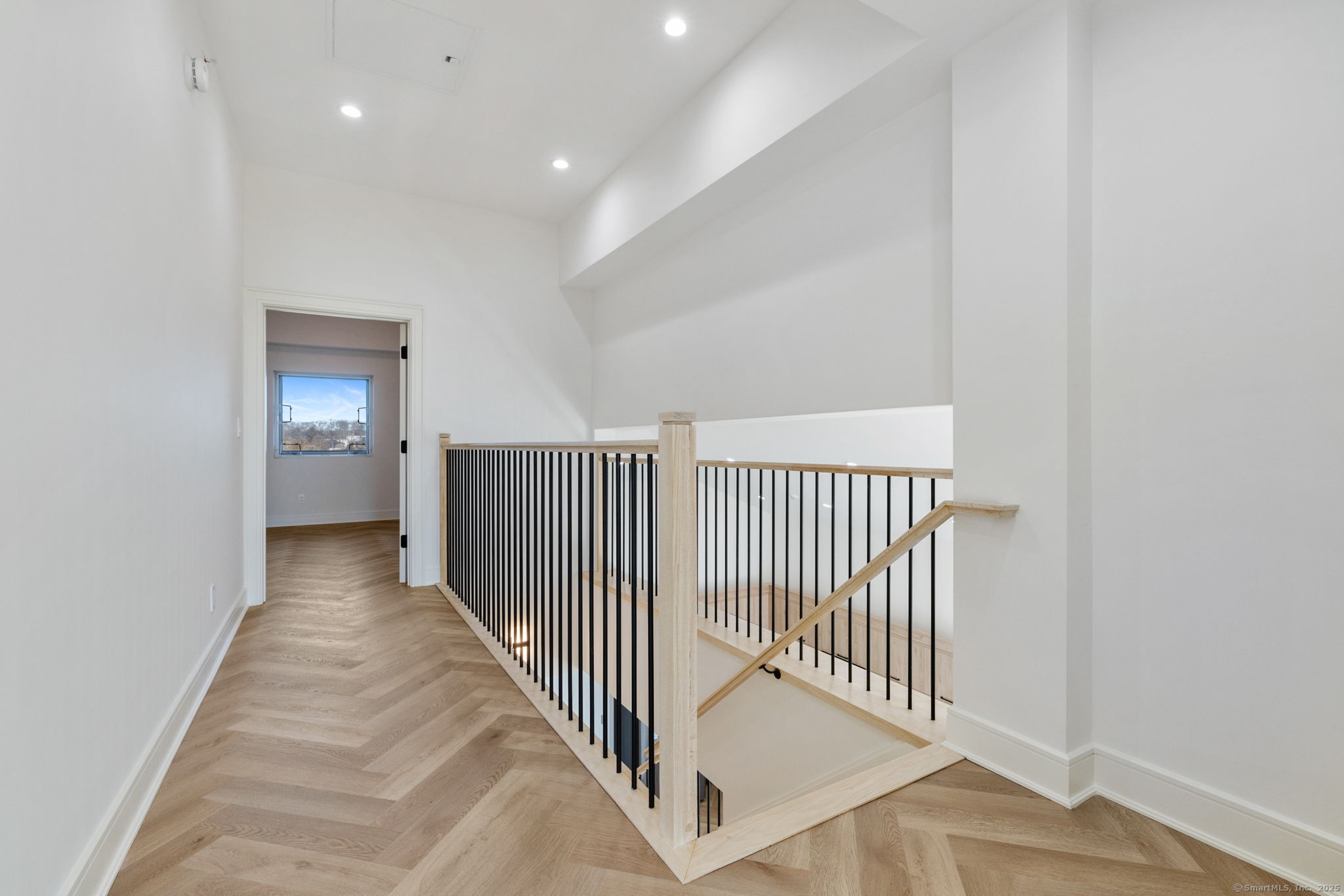 586 W Thames Street #610, Norwich, Connecticut image 34