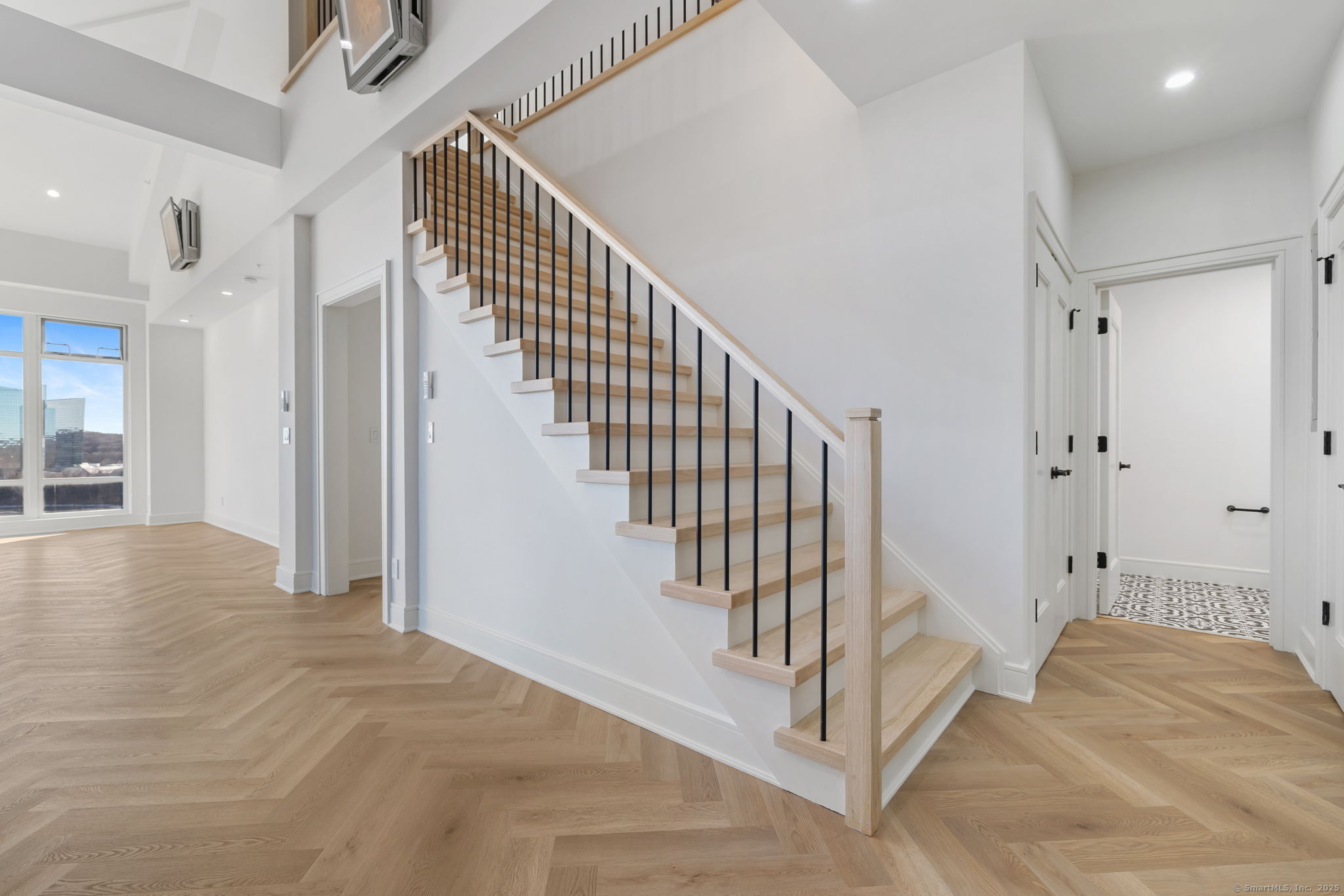 586 W Thames Street #610, Norwich, Connecticut image 24