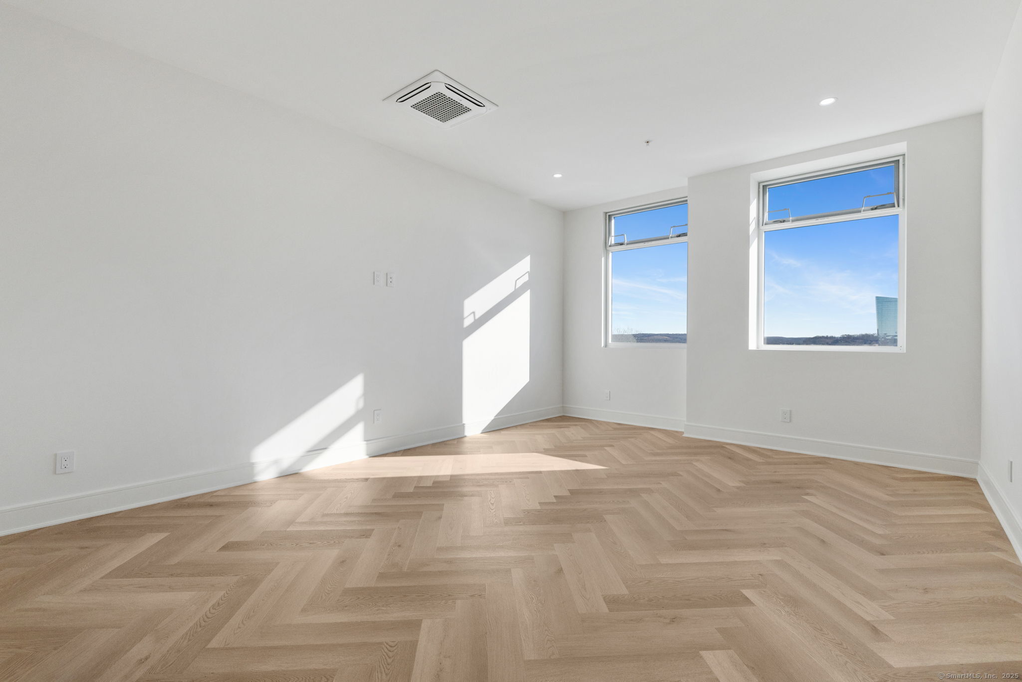 586 W Thames Street #610, Norwich, Connecticut image 18