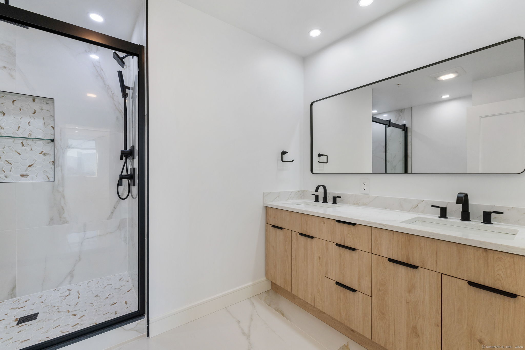 586 W Thames Street #610, Norwich, Connecticut image 21
