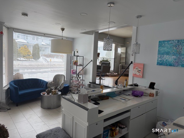 813 Kings Highway East