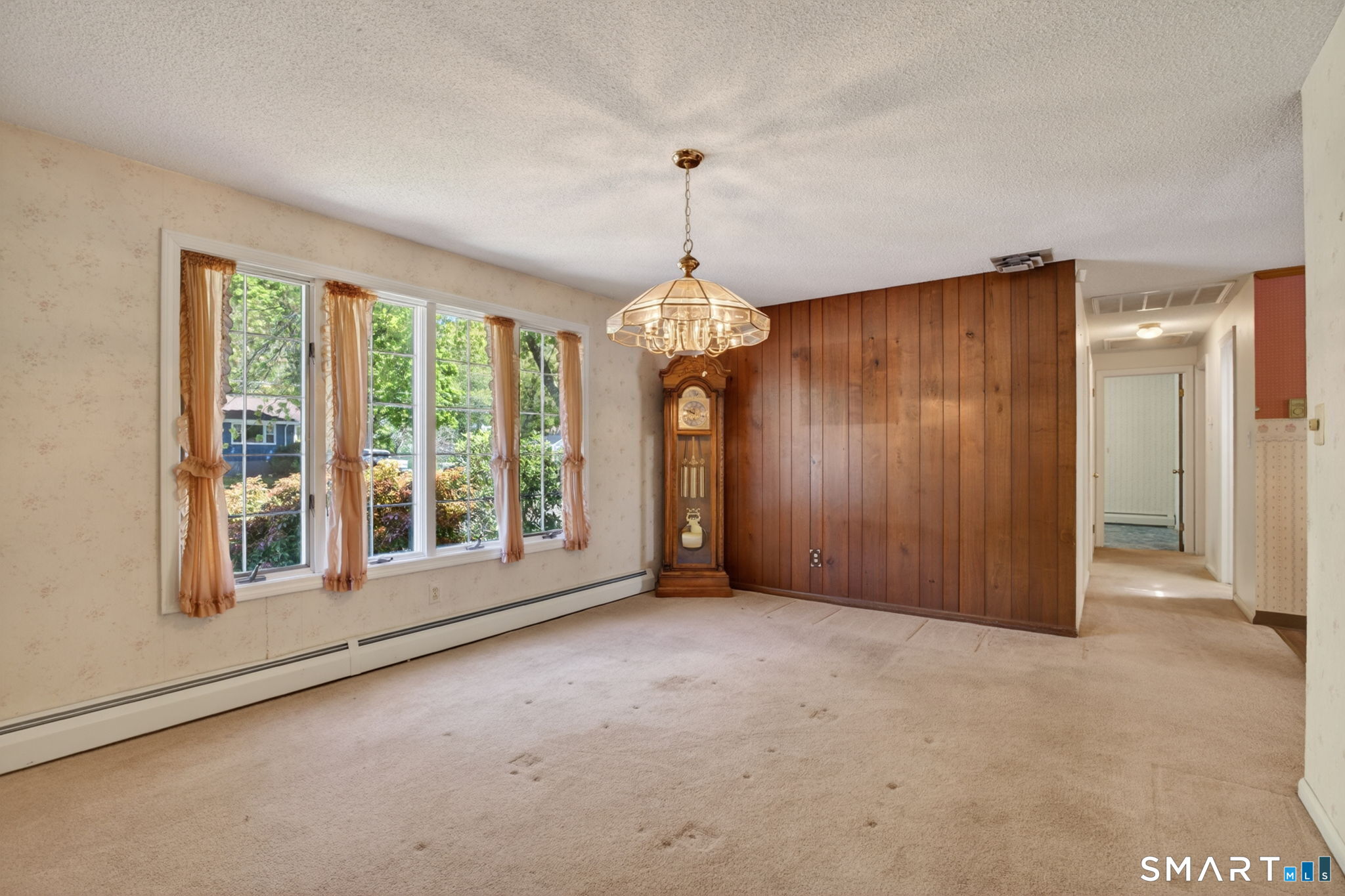 12 Oak Hill Drive