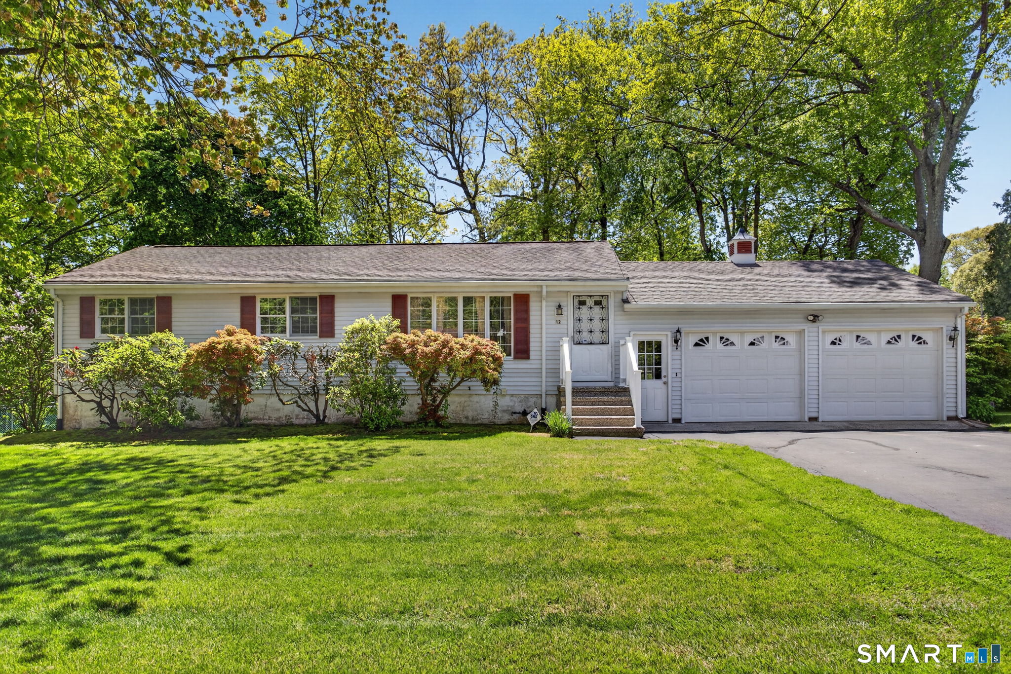 12 Oak Hill Drive