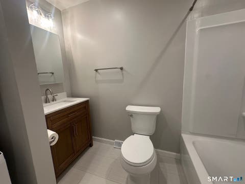 Tiny photo for 1690 Dixwell Avenue #B6, Hamden, CT 06514 (MLS # 24200103)