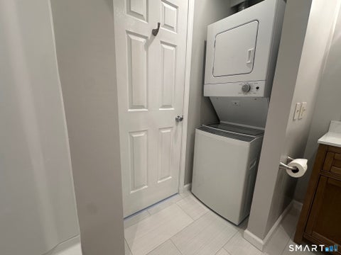 Tiny photo for 1690 Dixwell Avenue #B6, Hamden, CT 06514 (MLS # 24200103)