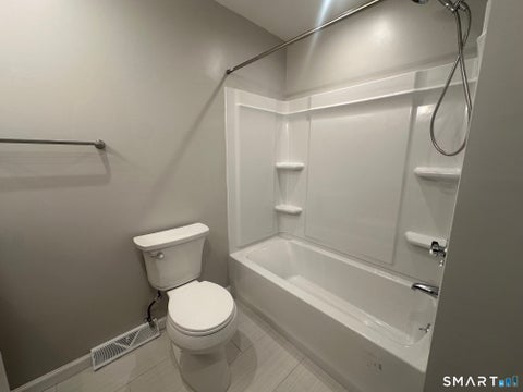Tiny photo for 1690 Dixwell Avenue #B6, Hamden, CT 06514 (MLS # 24200103)